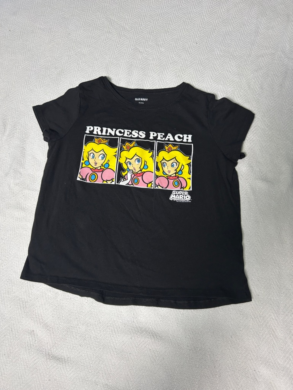 Super Mario Princess Peach Graphic Tee Girls Size XL (14/16)